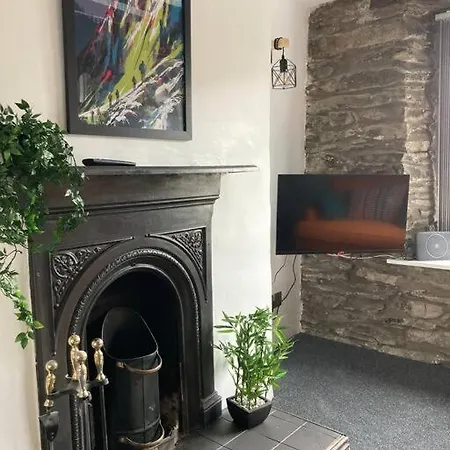 Leven's Rest - 2 Bed Maisonette Apartment