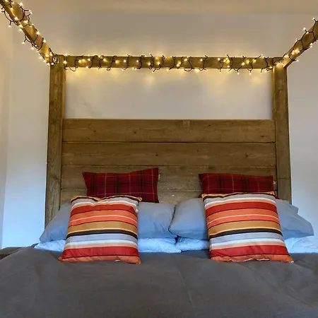 Leven's Rest - 2 Bed Maisonette *