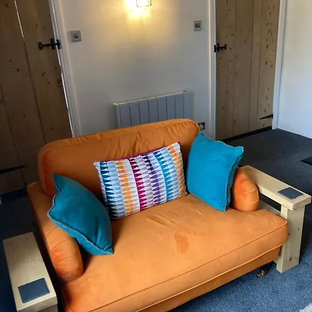Leven's Rest - 2 Bed Maisonette Apartment